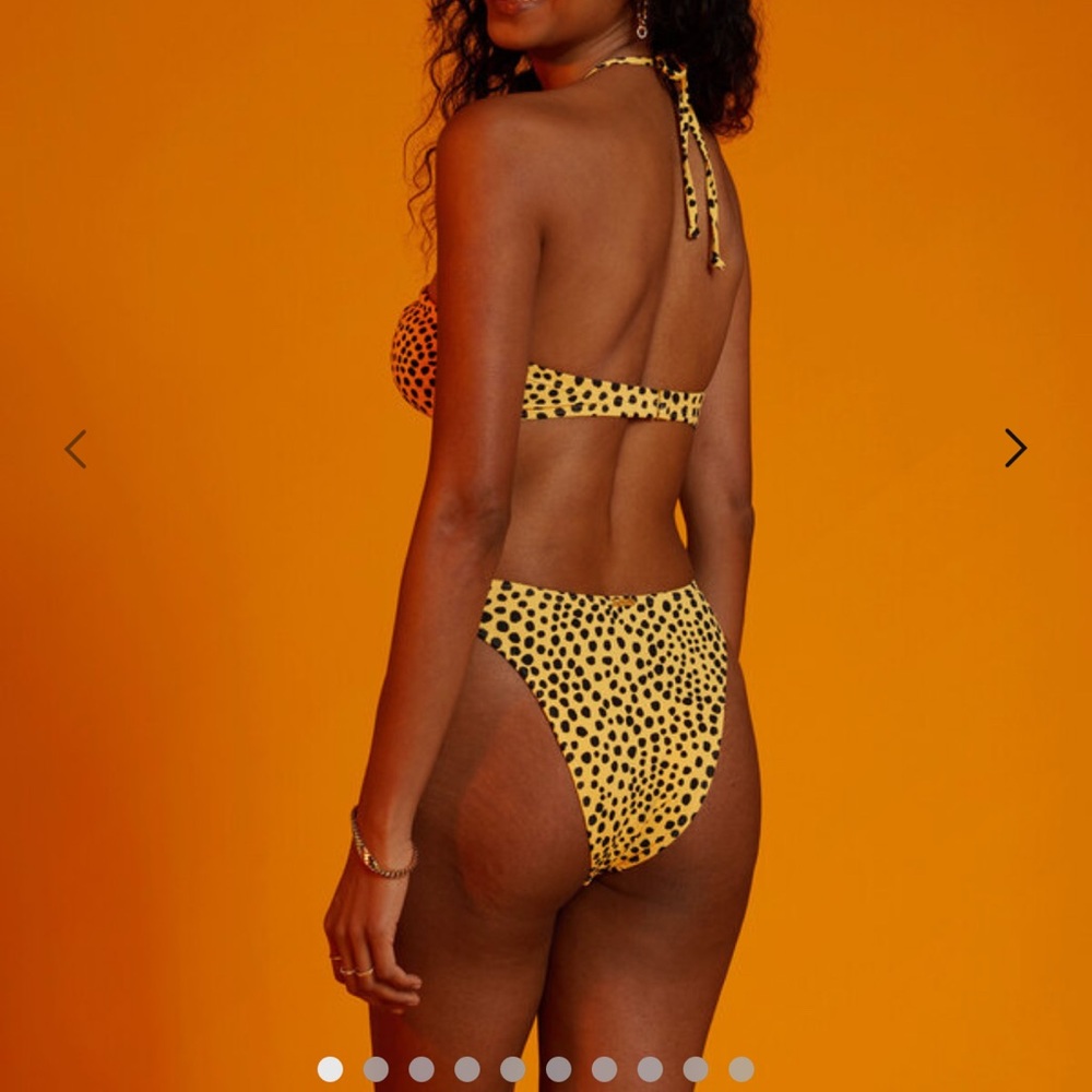 $15 Friday Billabong It's Now Cool La Playa Havana - Low Waist Bikini Bottoms - Picture 3 of 6